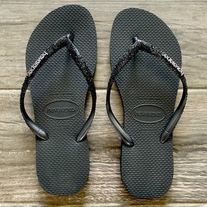 NWOT- Havaianas Black Slim Glitter Flip Flops (Womens 7/8) ✨🩴